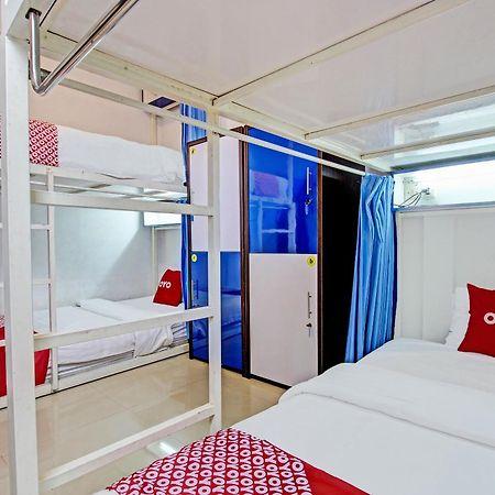 Oyo 91952 Oase Hostel Yogyakarta Dış mekan fotoğraf